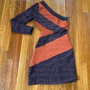 Wow Culture party dress. Great condition. Elegant